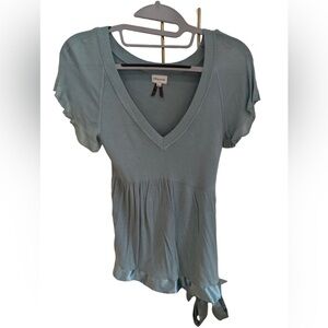 Dynamite Light Green V-Neck Top – US XS